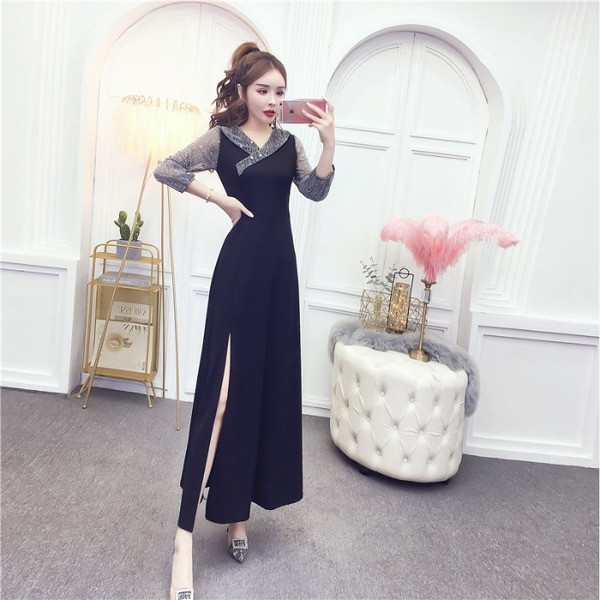 Elegáns női ruha tüll ujjakkal és spitz nyakkivágással több színben