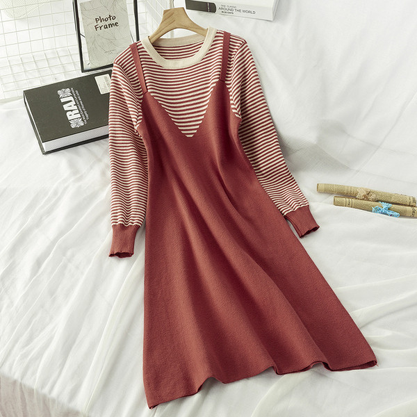 Női alkalmi ruha hosszú ujjal, kerek nyakkivágással, három színben