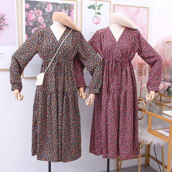 Rochie casual de dama cu decolteu spitz si motive florale in mai multe culori