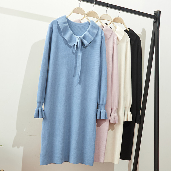 Дамска есенно-зимна рокля дълъг модел с връзка на яката 