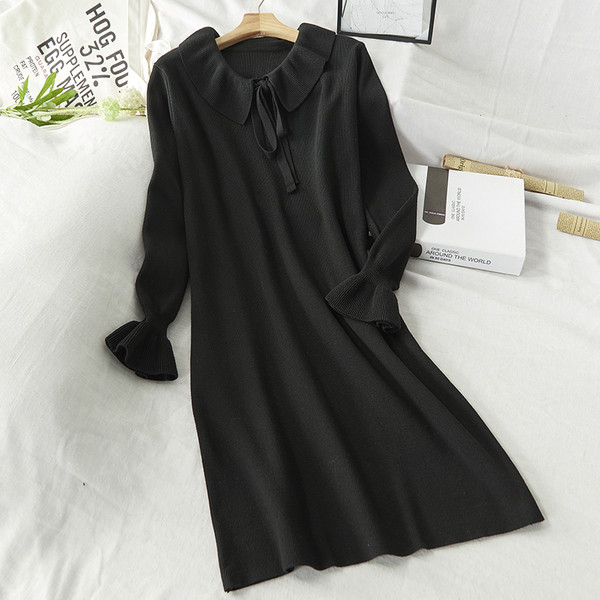 Дамска есенно-зимна рокля дълъг модел с връзка на яката 