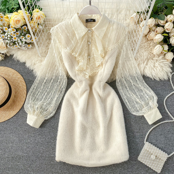 Rochie de dama eleganta cu dantela si guler broasca in alb, roz si negru