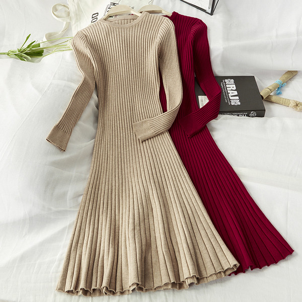 Model actual de rochie de iarna de dama cu decolteu rotund - mai multe culori