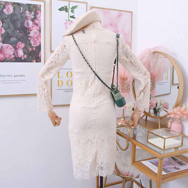 Rochie de dama eleganta din dantela model nou cu decolteu rotund in alb si negru