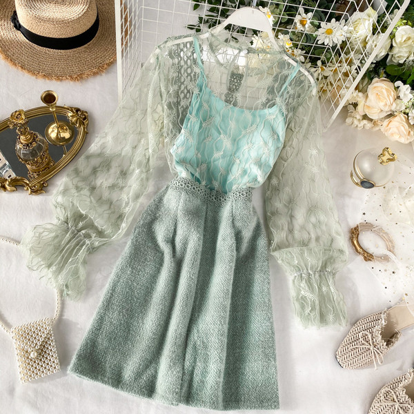 Rochie moderna de dama cu dantela si fusta in A