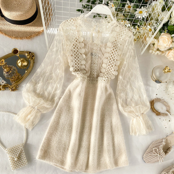 Rochie moderna de dama cu dantela si fusta in A