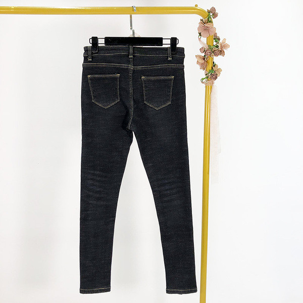 Blugi lungi Model slim negru cu fante si decor metalic