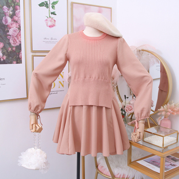 Rochie moderna de dama cu decolteu rotund si maneci lungi in mai multe culori