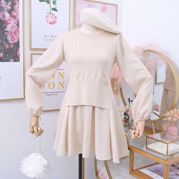 Rochie moderna de dama cu decolteu rotund si maneci lungi in mai multe culori