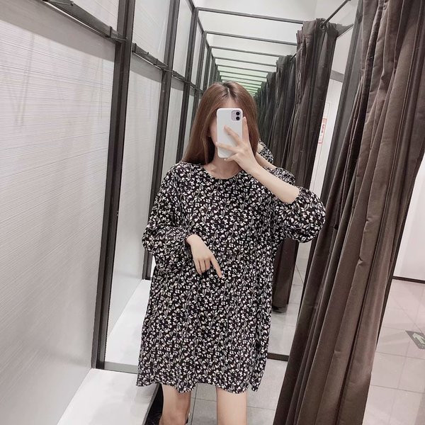 Rochie scurta casual dama cu model floral - model lat