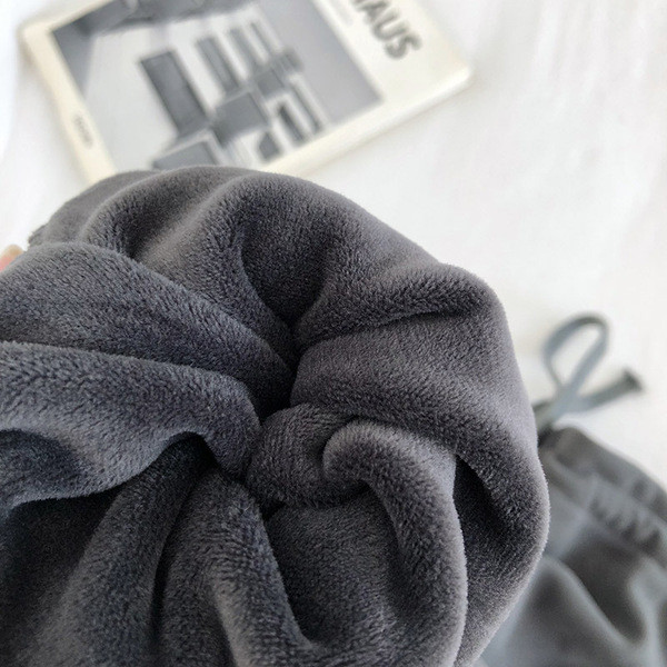 Bluză de damă în patru culori, cu căptușeală moale și cravate