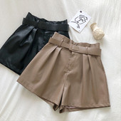 Pantaloni scurți din piele negru și bej cu talie înaltă