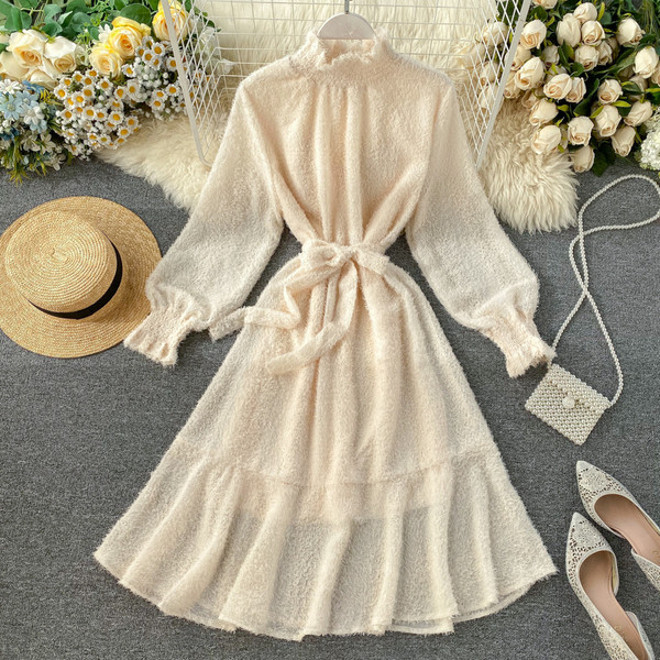 Rochie de dama cu curea si guler polo in negru, bej si alb