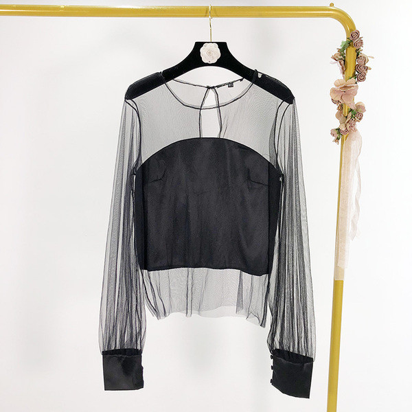 Bluză de damă din tul transparent de culoare neagră