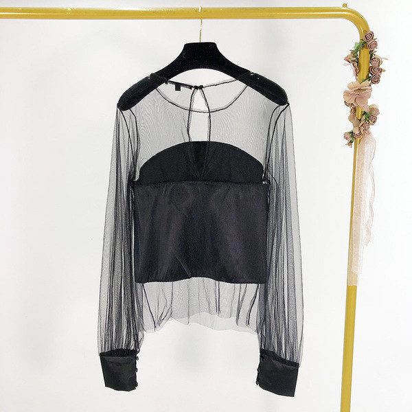 Bluză de damă din tul transparent de culoare neagră