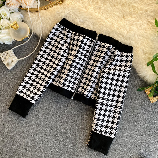 Set dama din doua piese cu nasturi alb-negru