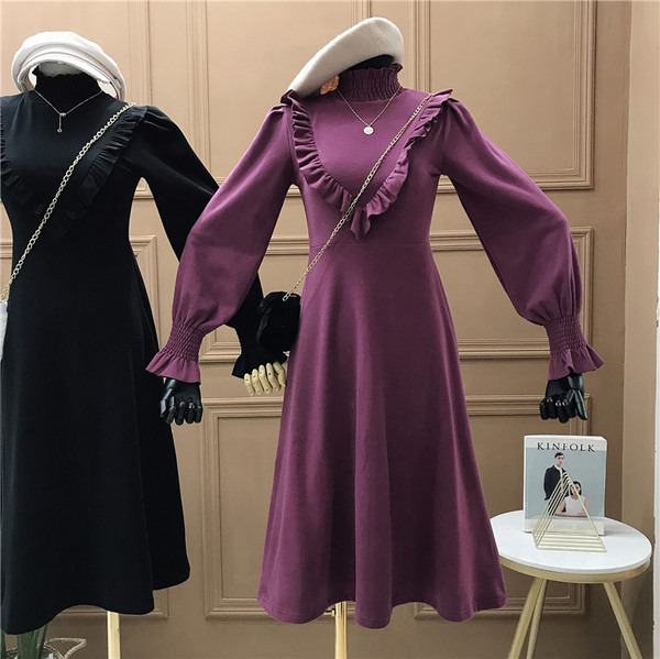 Rochie moderna de dama cu guler inalt si maneci late in roz, maro si negru