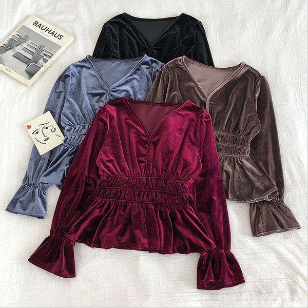 Bluză de damă modernă din catifea cu decolteu în V și mâneci lotus