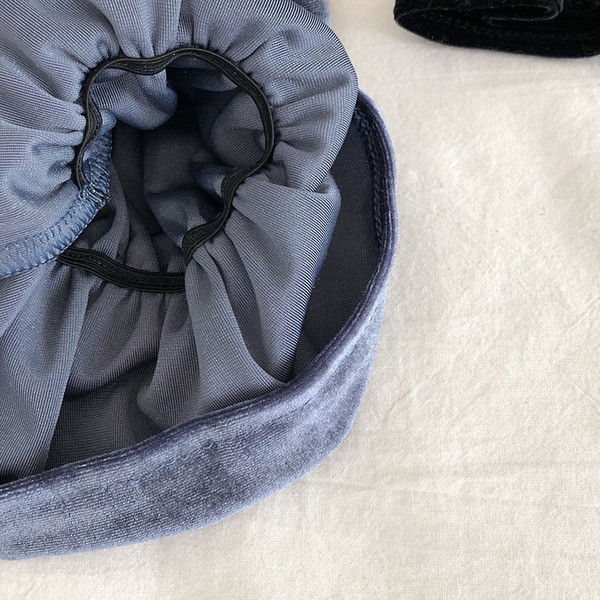 Bluză de damă modernă din catifea cu decolteu în V și mâneci lotus