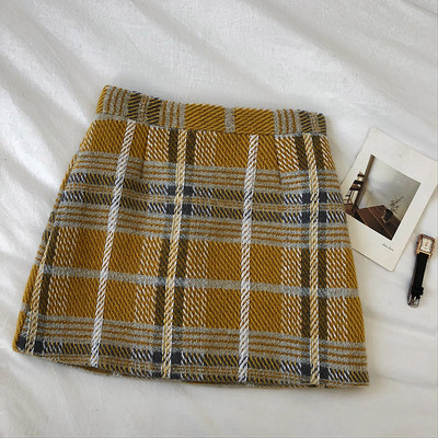 Fusta scurta dama in carouri in trei culori cu talie inalta si fermoar