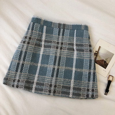 Fusta scurta dama in carouri in trei culori cu talie inalta si fermoar