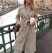 Placa de dama lunga in carouri cu centura si nasturi