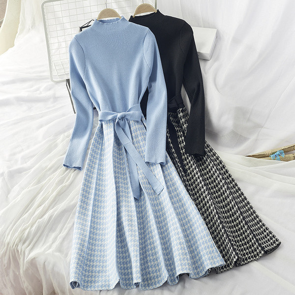 Rochie de dama de toamna-iarna cu maneci lungi in negru si albastru