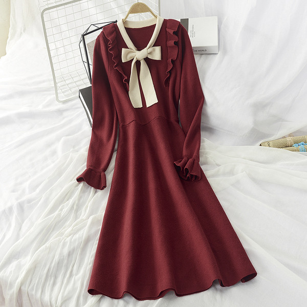 Rochie de iarna de dama croita cu panglica la guler