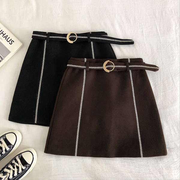 Fusta eleganta de dama in negru si maro cu curea