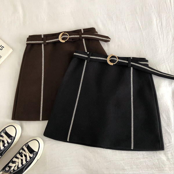 Fusta eleganta de dama in negru si maro cu curea