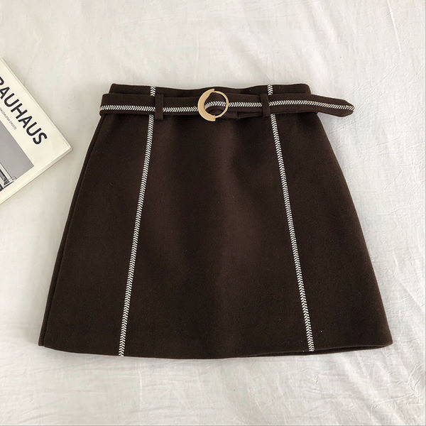 Fusta eleganta de dama in negru si maro cu curea