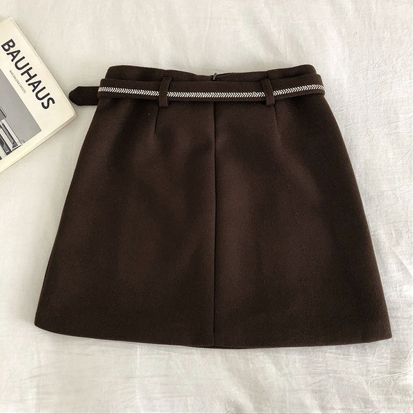 Fusta eleganta de dama in negru si maro cu curea