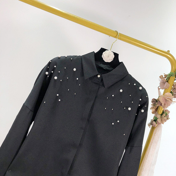 Cămașă modernă de damă model clasic în negru cu perle