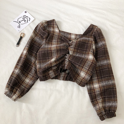 Bluză scurtă de damă în carouri în trei culori cu decolteu în V