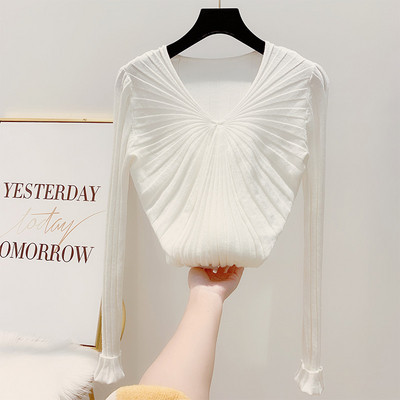 Pulover de dama din tricotat subtire cu decolteu in V