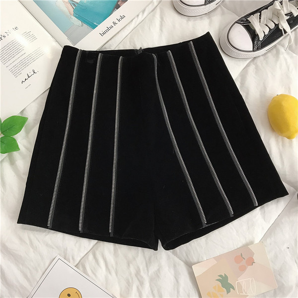 Pantaloni scurți de damă la modă cu talie înaltă în negru