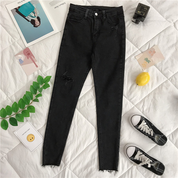 Blugi de dama moderni cu motive rupte Model Slim in albastru si negru