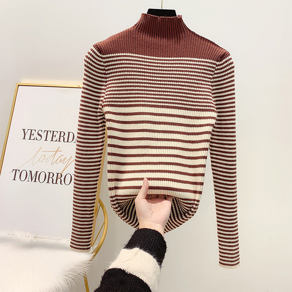 Pulover de damă în dungi cu guler polo în alb, negru și maro