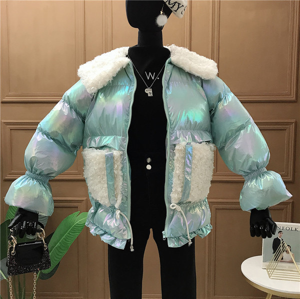 Geaca de iarna de dama cu buzunare si guler clasic pufos in alb, galben, roz si verde