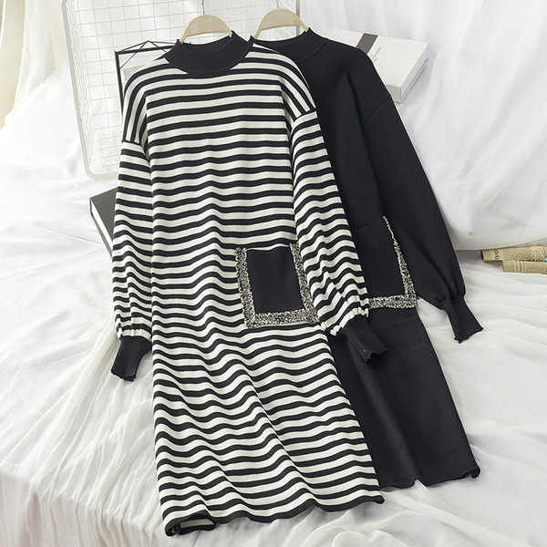 Rochie de dama model free cu buzunar si decolteu rotund alb-negru