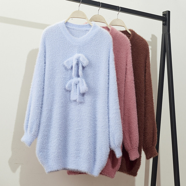 Model de dama lat si lung de iarna cu decolteu rotund in mai multe culori