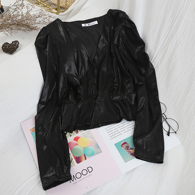 Bluză de damă strălucitoare, în patru culori, cu decolteu în V