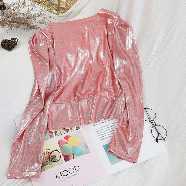 Bluză de damă strălucitoare, în patru culori, cu decolteu în V