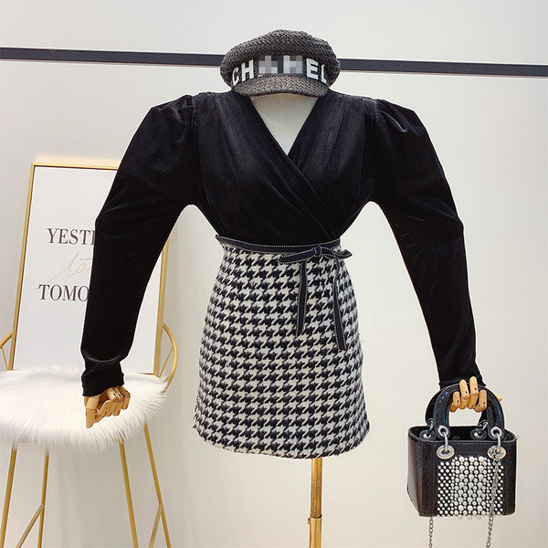 Cămașă retro de catifea de damă, elegantă, cu decolteu în V, în alb-negru