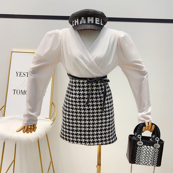 Cămașă retro de catifea de damă, elegantă, cu decolteu în V, în alb-negru