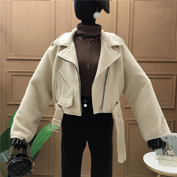 Jachetă scurtă de iarnă modernă de damă cu curea și fermoar în bej și gri