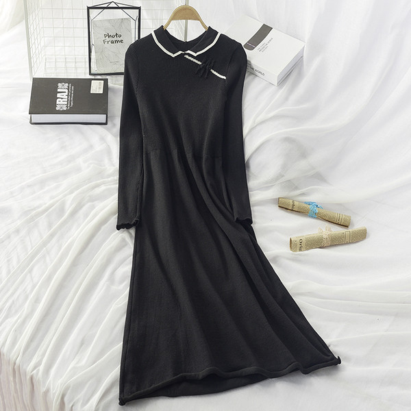 Rochie de dama toamna-iarna cu maneci lungi in negru, rosu si bej