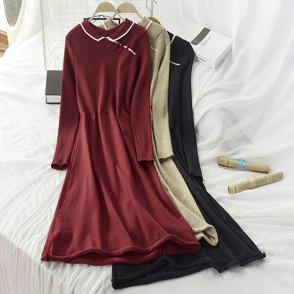 Rochie de dama toamna-iarna cu maneci lungi in negru, rosu si bej