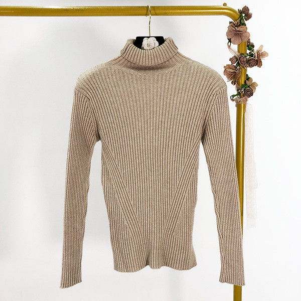 Pulover de dama molat din tricotat subtire cu guler polo in bej, maro si negru