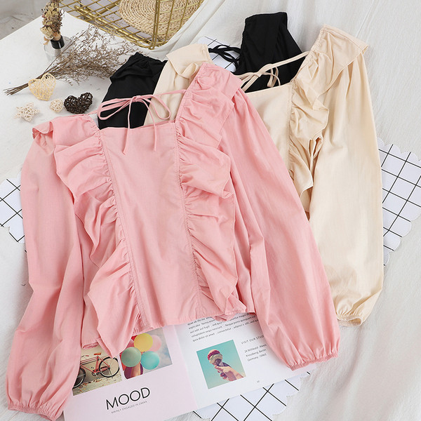 Bluză de damă în cinci culori, cu decolteu pătrat și cravate